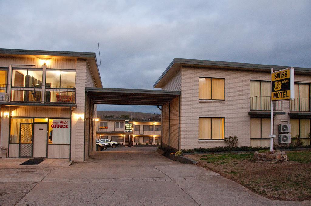 The Swiss Motel Cooma Exterior photo